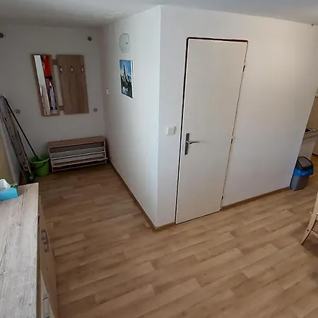 Ubytovani Pod Hradbami Lejlighed *