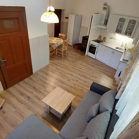 Apartment Ubytovani Pod Hradbami Nove Mesto nad Metuji